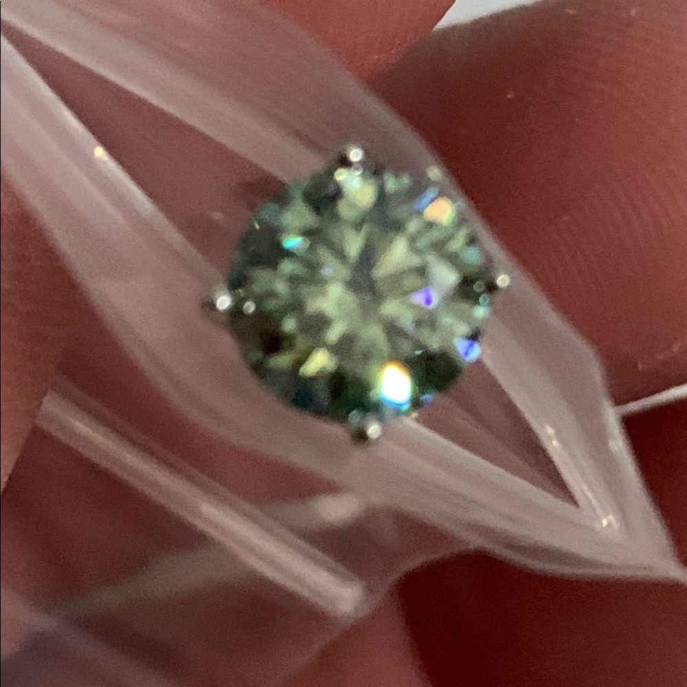 Silver moissanite diamond Earrings - Picture 4 of 6